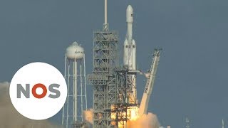 SPACEX Bedrijf Musk lanceert Falcon Heavyraket [upl. by Pronty]