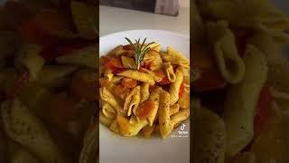 Veggie spicy pasta shorts avalegusta pasta [upl. by Giacomo950]