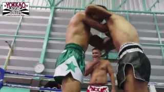 Muay Thai training Pakorn clinching with Saenchai and Prajanchai for his next fight at YOKKAO 13 [upl. by Nnybor]