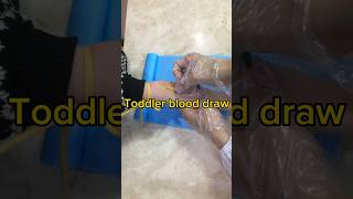 Toddler blood draw血液検査 phlebotomy bloodsample needle phlebotomist 採血 hospital shorts [upl. by Kreager]