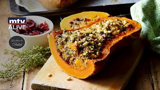 How to prepare the stuffed 🎃 butternut squash w quinoa [upl. by Arinaj940]