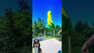 BOLA MINION MELAYANG ⁉️ISI NYA AIR BIRU 😍😱shorts funny dubbing [upl. by Dayiz]