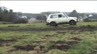 Lada Niva vs Buggy  Tout en glisse [upl. by Anera]