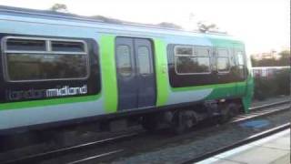 HD London Midland 321s At Harrow And Wealdstone [upl. by Acinna77]