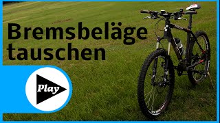 Fahrrad Bremsbeläge wechseln vorn  hinten an einer Shimano Scheibenbremse [upl. by Anaderol]