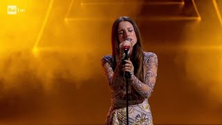 Sanremo 2024  Angelina Mango La rondine  serata cover  emozione allariston [upl. by Arriet771]