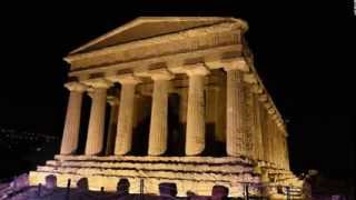 Agrigento il tempio della Concordia spento per le vittime di Parigi PrayforParis [upl. by Warfield]