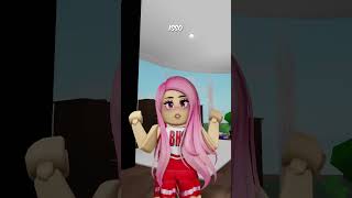 MINHA MÃE VIROU UM BEBÊ roblox brookhaven [upl. by Grantham]