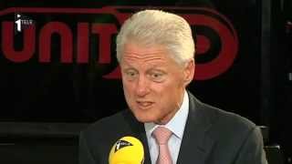 Bill Clinton quotUNITAID est le don le plus exceptionnel de la France au mondequot [upl. by Sadinoel]