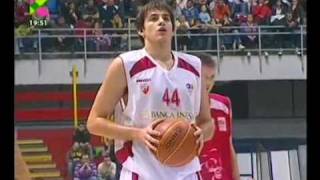 Nemanja Bjelica  sezona 200910 I deo [upl. by Yblocaj]