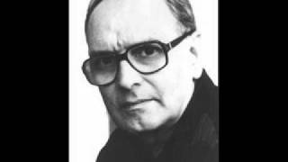 Ennio Morricone  guerra e pace pollo e brace [upl. by Bruning]