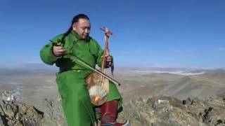 Mongolian throat singing  Chinggis khaan by Khusugtun Batzorig [upl. by Eelahc]