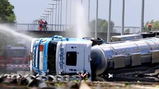 VIDEO E313 dicht door gekantelde Nederlandse tankwagen Laakdal in Belgie 06062017 [upl. by Ezar]