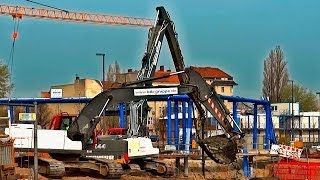 Bagger im Einsatz  Großbaustelle LIVE [upl. by Hugo]