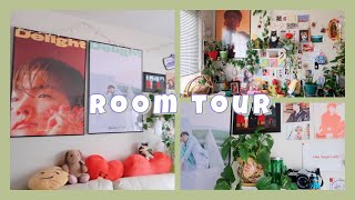 ⭐️Room Tour 2020⭐️ kpop posters albums plants🌱 [upl. by Weinberg]