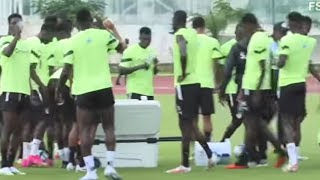 Match amical Sénégal Algérie  deuxième séance des entraînements des lions [upl. by Merth50]