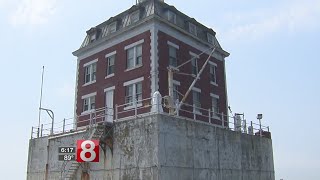 Part of New London Ledge Lighthouse is in the dark [upl. by Felizio]