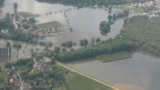 Flug über Bad Dürrenberg 08062013 beim Hochwasser 2013 Borlachturm HD [upl. by Adelheid]