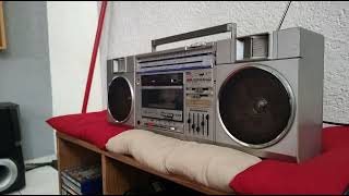 Beltek SRC550 Sharp GF 7600 GhettoblasterBoombox 3 [upl. by Hanauq]