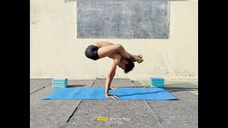 Hand balance handbalance handstandworkout yogaday yoga yogapractice yogapose [upl. by Enneibaf]