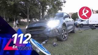 Conduce ebrio y termina subiendo su coche en una rotonda  112enAcción [upl. by Oilla]