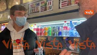 Milano passanti si confrontano con i No Vax Loro “Vaccino sperimentale non siamo topi” [upl. by Ahtenak]