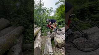 Anche con la bici da corsa si può andare ovunque bike biketrial mtb bicicletta [upl. by Annayoj]