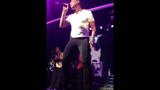 The Jacksons live in Las Vegas quotHeartbreak Hotelquot [upl. by Marinelli]