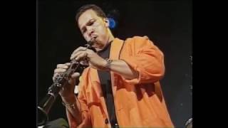 le clarinettisteMANUEL SAINTEROSE interprete quotNANAquot dr [upl. by Neerom218]