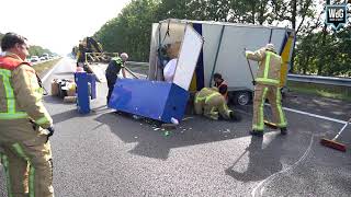 Brandweer moet kermis knuffels rapen na ongeval op A2 [upl. by Attezi260]