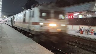 12390  Gaya Weekly SF Express ArrivingMZP stationLocoWAP7 [upl. by Nosredneh]