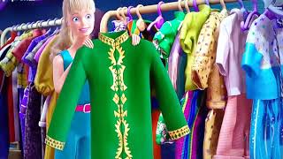 Toy Story 3  Barbie le rompen la ropa a Ken 🤣 [upl. by Ylra]