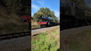 Class manor quotodney manorquot passing Leicester north crossing 41024 steamtrain trainspotting gcr [upl. by Ecargyram]