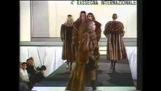 Pelz fur zobel zibeline sable runway Italia 19 Part 00 [upl. by Sheffy970]