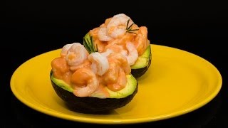 Aguacate Relleno de Camarones  Receta [upl. by Bandur]