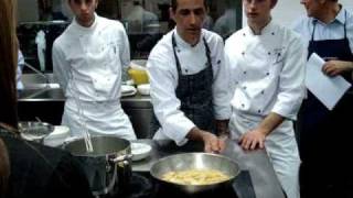 Rigatoni alla Carbonara alle SCUOLE DEL GAMBEROROSSO [upl. by Gulgee]