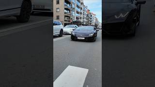 LOUD LAMBORGHINI HURACÁN EVO SETS OFF TESLA MODEL 3 ALARM IN KNOKKEHEIST [upl. by Sirahs413]