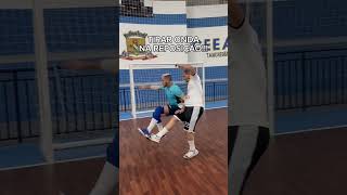 Formas de irritar o seu adversário e gastar o tempo goleiro futsal dicas tutorial [upl. by Odracir562]