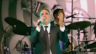 Yaakov Shwekey Sings Your Time LIVE [upl. by Ninahs]