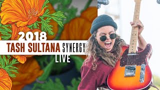 Tash Sultana quotSynergyquot Live  California Roots 2018 [upl. by Derfiniw]