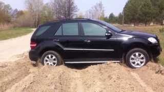 ML350 Offroad Runnning [upl. by Yesnnyl]