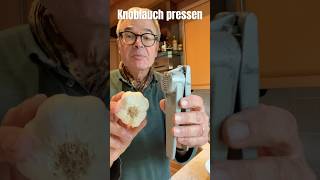 Knoblauch mit Schale pressen cooking garlic tipps [upl. by Gabel]