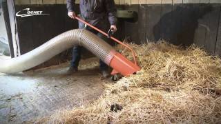 ASPIRATEUR DE FUMIER POUR BOXES DE CHEVAUX [upl. by Marr]