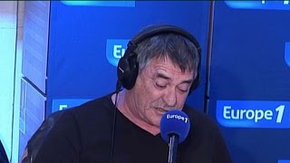 Duel de blagues entre JeanPierre Foucault et JeanMarie Bigard  Cyril Hanouna sur Europe 1 [upl. by Brink664]