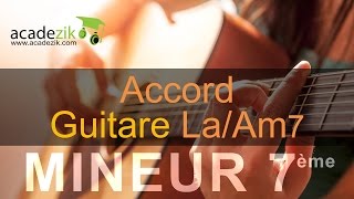 Accord guitare LA mineur septième  Am7 chord vidéo [upl. by Nehcterg696]