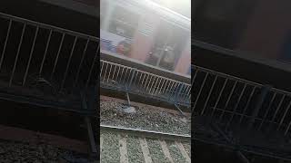 mumbai train virar fast local skip Santacruz station [upl. by Publea]