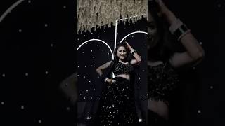 Beautiful hooksteps wedding dance trandingshorts viralvideo wedding dance 🥰😍black lehenga [upl. by Bebe912]