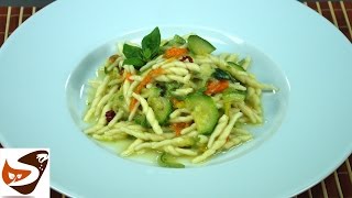 Pasta con zucchine Ricetta perfetta  Primi piatti [upl. by Goldston692]