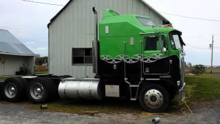 Kenworth k100 Aerodyne Cold start [upl. by Zeuqcaj]