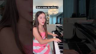 Marcela Jardim canta e toca piano da sua música Chicletinho  shortsviral [upl. by Akema493]